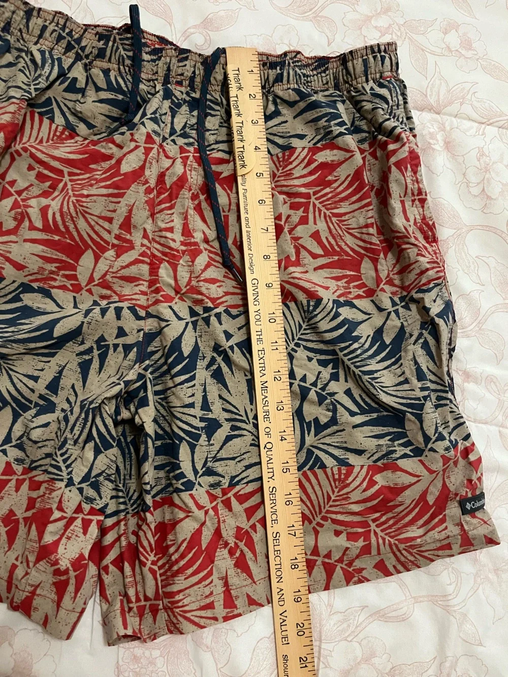 Columbia Navy Tropical Print Shorts XL